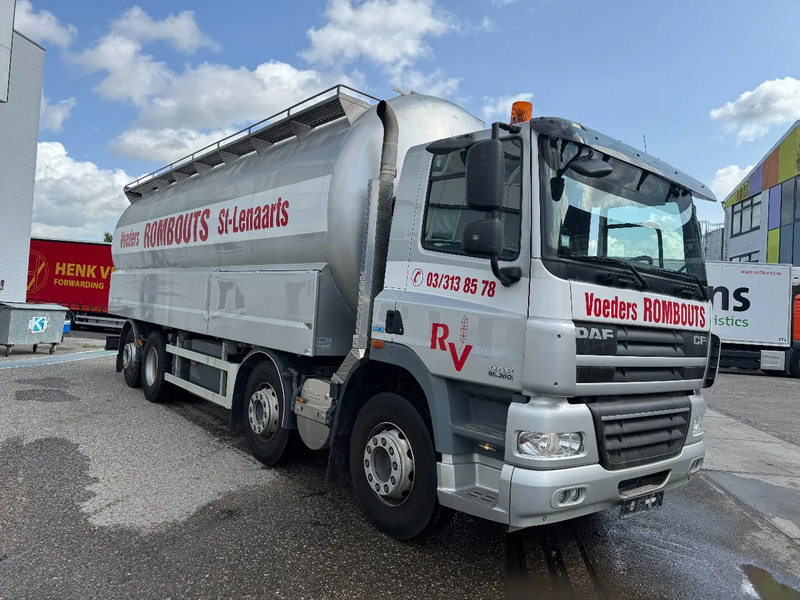 DAF CF 85.360 8X2 EURO 5 + TANK 32.700 LITER - LAMBRECHT - Autocisterna: foto 3 DAF CF 85.360 8X2 EURO 5 + TANK 32.700 LITER - LAMBRECHT - Autocisterna: foto 3