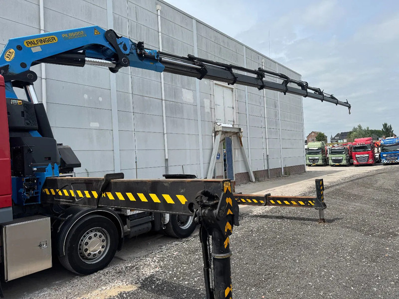 DAF XF 105.460 8X4 PALFINGER PK78002+ REMOTE CONTROL HUB REDUCTION TÜV TILL 03-2026 - Sunkvežimis su kranu: foto 4 DAF XF 105.460 8X4 PALFINGER PK78002+ REMOTE CONTROL HUB REDUCTION TÜV TILL 03-2026 - Sunkvežimis su kranu: foto 4