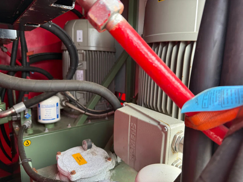 FASSI 8 x HYDR + 3 X MANUEL, REMOTE CONTROLE, WINCH 5630 KG, WITH SEPARATE BOX WITH HYDROVEN POWERPACK 30KW  AND OIL TANK. F1950RAF 2. lizingą FASSI 8 x HYDR + 3 X MANUEL, REMOTE CONTROLE, WINCH 5630 KG, WITH SEPARATE BOX WITH HYDROVEN POWERPACK 30KW  AND OIL TANK. F1950RAF 2.: foto 17