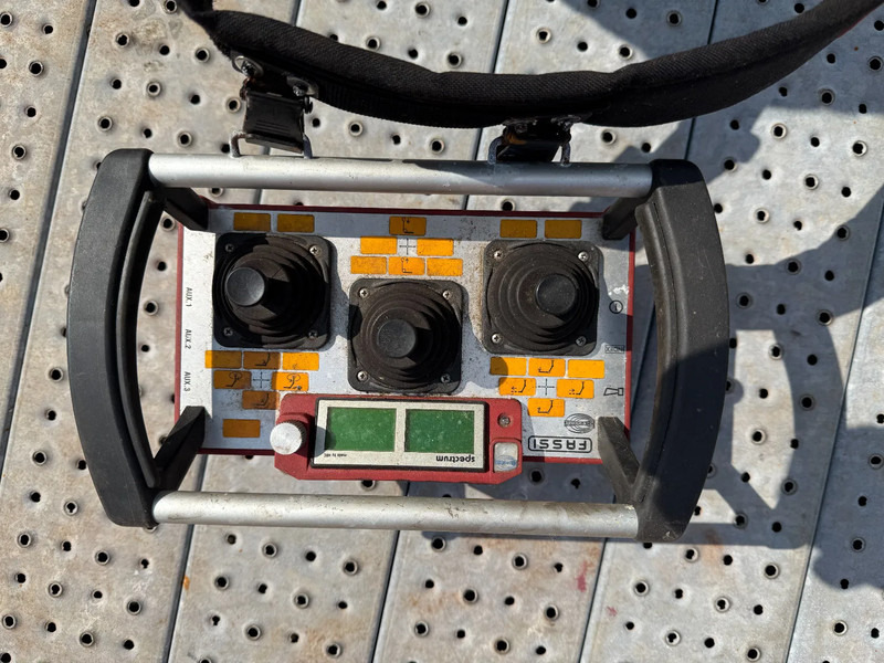 FASSI 8 x HYDR + 3 X MANUEL, REMOTE CONTROLE, WINCH 5630 KG, WITH SEPARATE BOX WITH HYDROVEN POWERPACK 30KW  AND OIL TANK. F1950RAF 2. lizingą FASSI 8 x HYDR + 3 X MANUEL, REMOTE CONTROLE, WINCH 5630 KG, WITH SEPARATE BOX WITH HYDROVEN POWERPACK 30KW  AND OIL TANK. F1950RAF 2.: foto 14