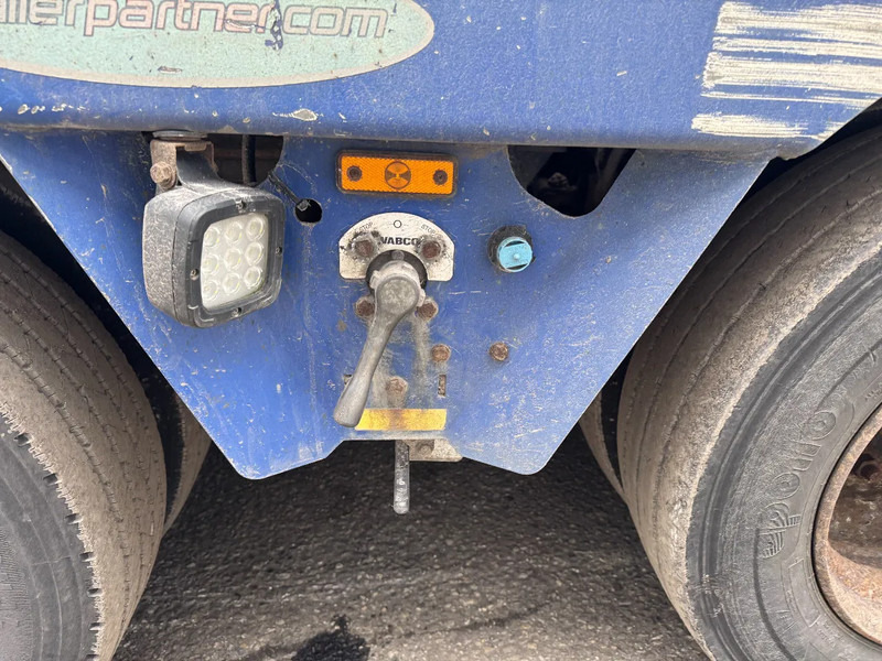 Faymonville STBZ-3VA 3 METER EXTENDABLE - Žemo profilio platforma puspriekabė: foto 5 Faymonville STBZ-3VA 3 METER EXTENDABLE - Žemo profilio platforma puspriekabė: foto 5