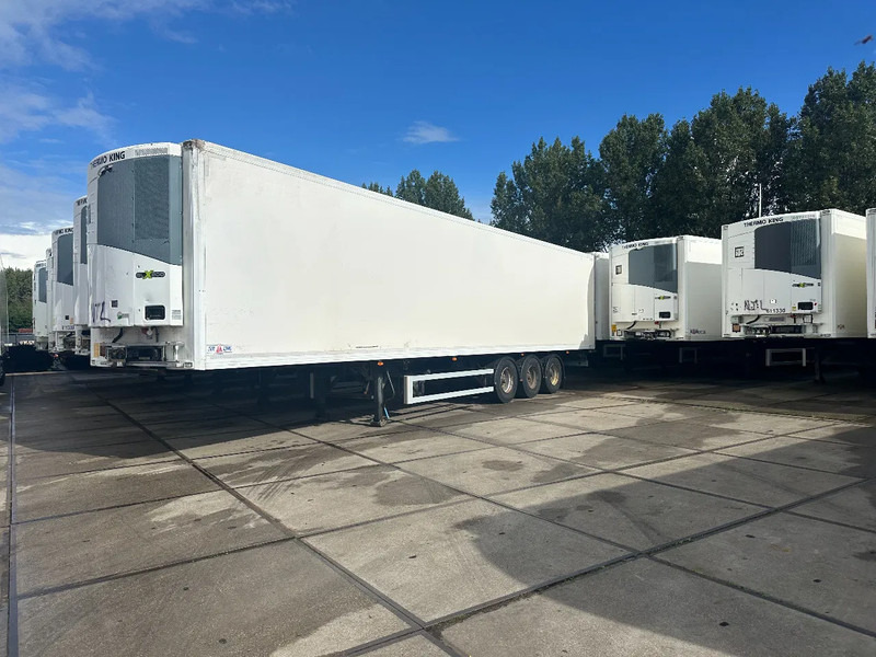 Gray and Adams 6X THERMO KING SLX 200 -13,4X2,5X2,6 METER - BPW DRUM BRAKES - Refrižeratorius puspriekabė: foto 1 Gray and Adams 6X THERMO KING SLX 200 -13,4X2,5X2,6 METER - BPW DRUM BRAKES - Refrižeratorius puspriekabė: foto 1