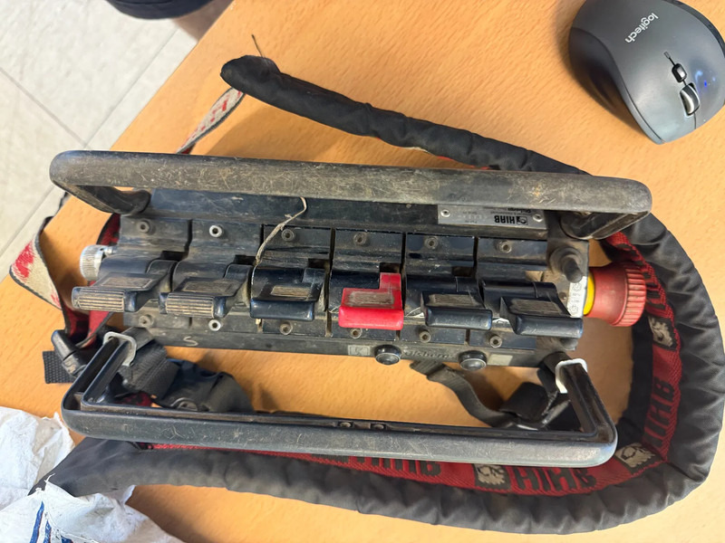 Hiab R330-F4 REMOTE CONTROLE AN STAMPS, HATZ MOTOR - Strėlė: foto 4 Hiab R330-F4 REMOTE CONTROLE AN STAMPS, HATZ MOTOR - Strėlė: foto 4