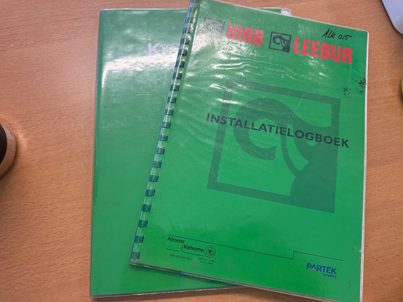 Hiab R330-F4 REMOTE CONTROLE AN STAMPS, HATZ MOTOR - Strėlė: foto 5 Hiab R330-F4 REMOTE CONTROLE AN STAMPS, HATZ MOTOR - Strėlė: foto 5