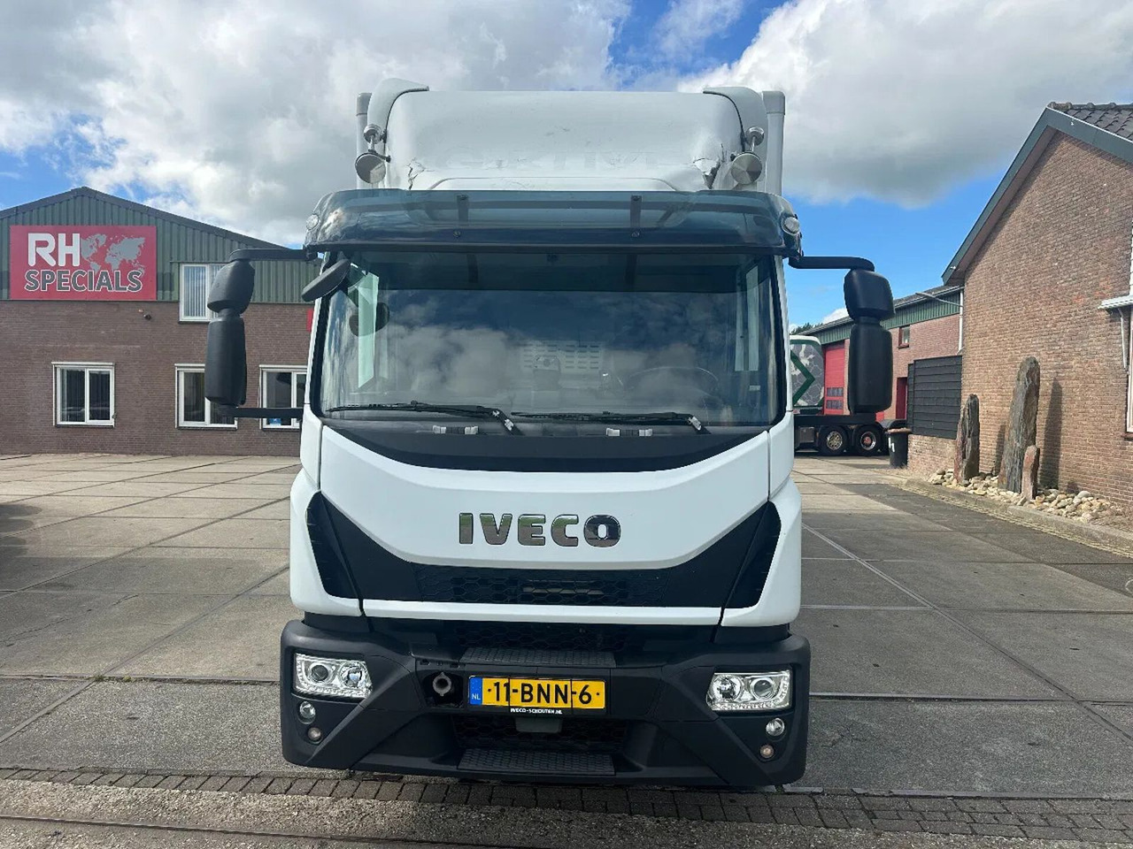Iveco ML 150 -220, DHOLLANDIA LIFT, BOX 760X250X250 CM - Furgonas sunkvežimis: foto 2 Iveco ML 150 -220, DHOLLANDIA LIFT, BOX 760X250X250 CM - Furgonas sunkvežimis: foto 2