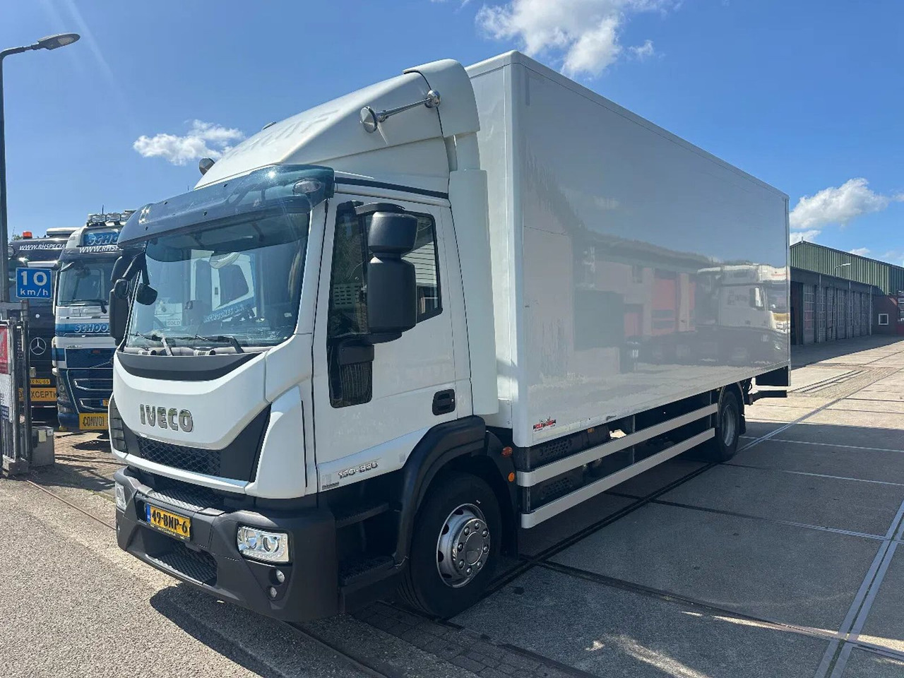 Iveco ML 150 -220, DHOLLANDIA LIFT, BOX 760X250X250 CM - Furgonas sunkvežimis: foto 1 Iveco ML 150 -220, DHOLLANDIA LIFT, BOX 760X250X250 CM - Furgonas sunkvežimis: foto 1