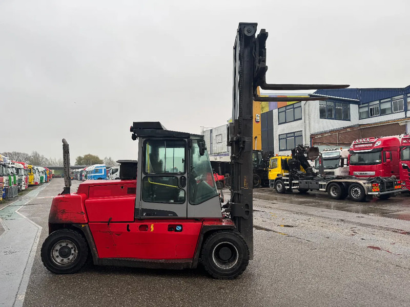 Kalmar DCF 80-9 8000 KG 2 STAGE MAST FORK POSITIONER DIESEL - Dyzelinis krautuvas: foto 5 Kalmar DCF 80-9 8000 KG 2 STAGE MAST FORK POSITIONER DIESEL - Dyzelinis krautuvas: foto 5