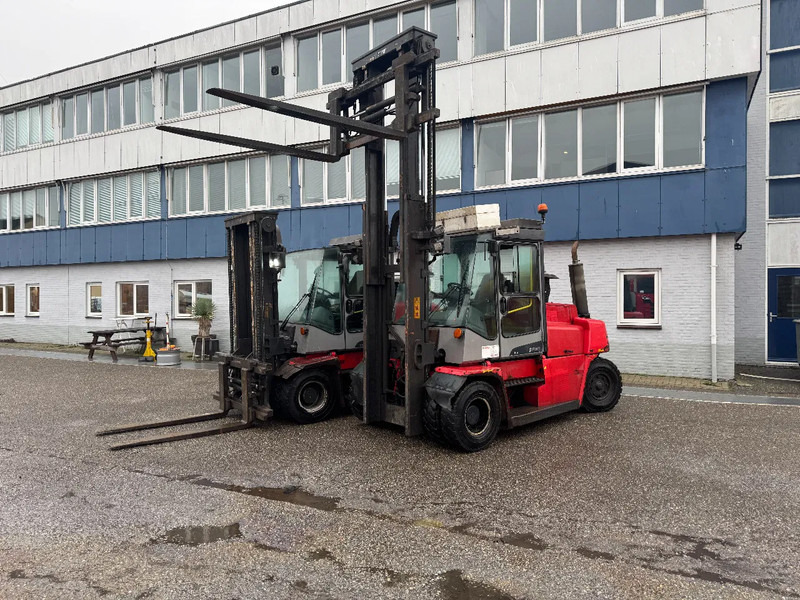 Kalmar DCF 80-9 8000 KG 2 STAGE MAST FORK POSITIONER DIESEL - Dyzelinis krautuvas: foto 1 Kalmar DCF 80-9 8000 KG 2 STAGE MAST FORK POSITIONER DIESEL - Dyzelinis krautuvas: foto 1