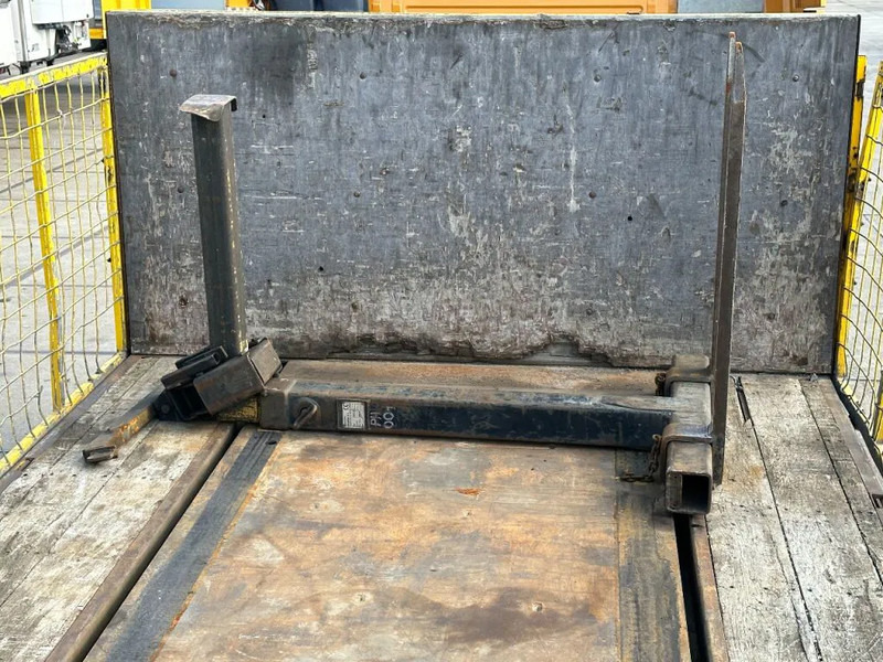 Platforminė/ Bortinė puspriekabė LAG HIAB ROLLER 130 R 2009: foto 16 Platforminė/ Bortinė puspriekabė LAG HIAB ROLLER 130 R 2009: foto 16