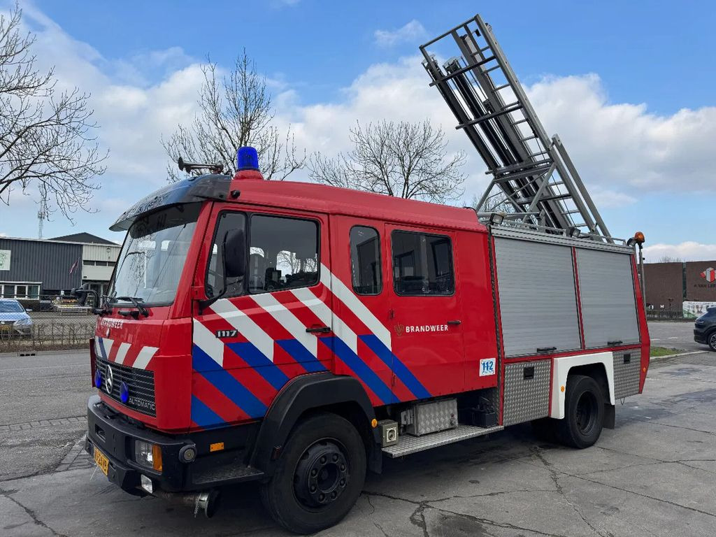 Mercedes-Benz 1117 - FULL EQUIPMENT INCLUDED FIRE TRUCK + LADD - Gaisrinė mašina: foto 1 Mercedes-Benz 1117 - FULL EQUIPMENT INCLUDED FIRE TRUCK + LADD - Gaisrinė mašina: foto 1