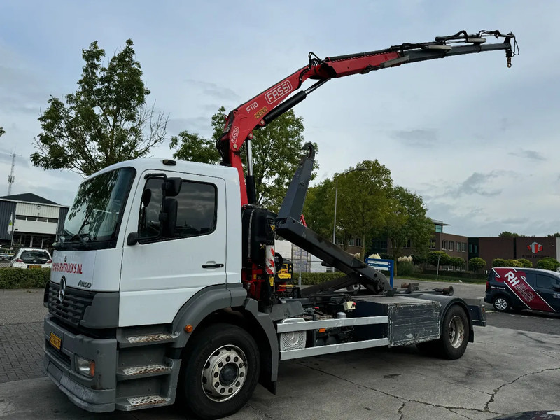 Mercedes-Benz LS 1923 ATEGO + 2011 FASSI F110 + 2011 VDS HOOKLIFT - Hook-lift sunkvežimis, Sunkvežimis su kranu: foto 1 Mercedes-Benz LS 1923 ATEGO + 2011 FASSI F110 + 2011 VDS HOOKLIFT - Hook-lift sunkvežimis, Sunkvežimis su kranu: foto 1