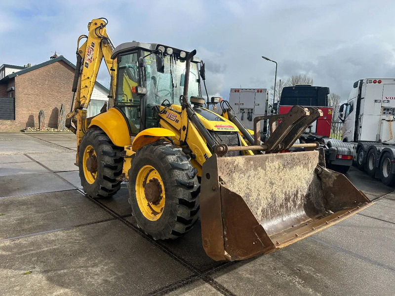 New Holland LB115B, CE, 240 MM MULTI PURPOSE LOADER BUCKET, 800 MM BACHOE DIGGING BUCKET, FLIP OVER FORKS, AIR CONDITIONER - Ekskavatorius-krautuvas: foto 5 New Holland LB115B, CE, 240 MM MULTI PURPOSE LOADER BUCKET, 800 MM BACHOE DIGGING BUCKET, FLIP OVER FORKS, AIR CONDITIONER - Ekskavatorius-krautuvas: foto 5