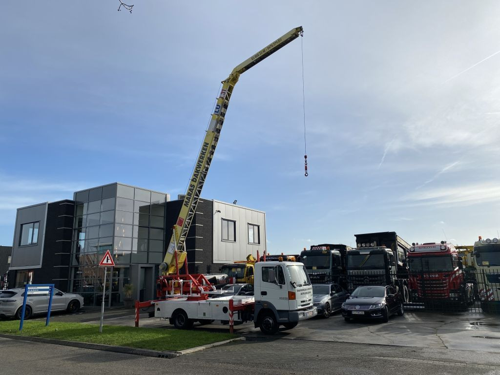 Nissan ATLEON 140 + KLAAS ALU-KRAN 28 METER MET REMOTE - Sunkvežimis su kranu: foto 1 Nissan ATLEON 140 + KLAAS ALU-KRAN 28 METER MET REMOTE - Sunkvežimis su kranu: foto 1