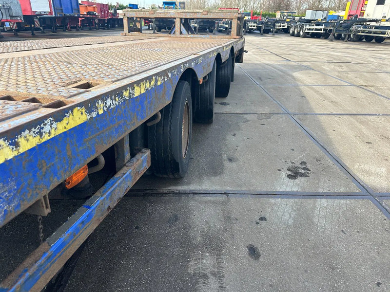 Nooteboom MCO-48-03V/L, 3 AXLE STEERINGDUBBLE EXTENDABLE 2 X 5,5 METER - Žemo profilio platforma puspriekabė: foto 4 Nooteboom MCO-48-03V/L, 3 AXLE STEERINGDUBBLE EXTENDABLE 2 X 5,5 METER - Žemo profilio platforma puspriekabė: foto 4