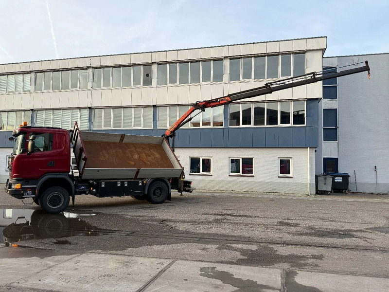 Scania G370 4X4 EURO 6 + 3-SIDE TIPPER + PALFINGER PK9002 + REMOTE - Sunkvežimis su kranu: foto 3 Scania G370 4X4 EURO 6 + 3-SIDE TIPPER + PALFINGER PK9002 + REMOTE - Sunkvežimis su kranu: foto 3