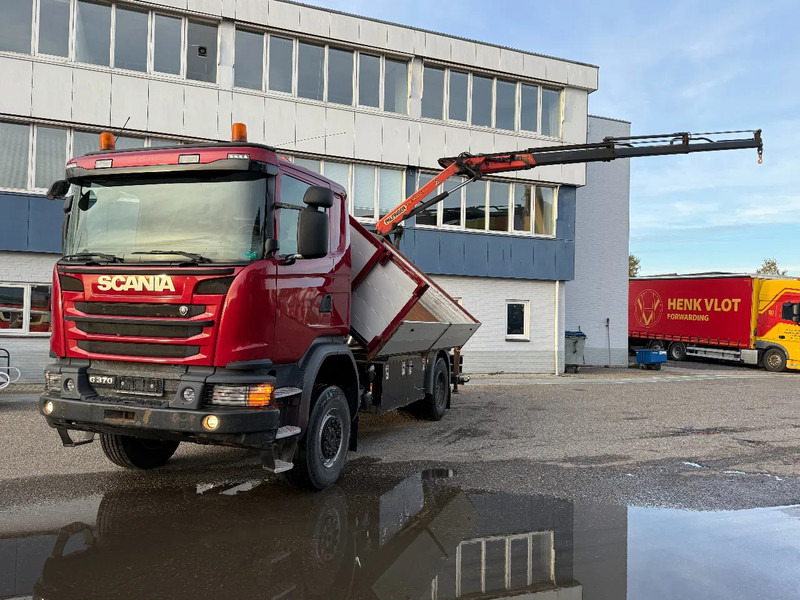 Scania G370 4X4 EURO 6 + 3-SIDE TIPPER + PALFINGER PK9002 + REMOTE - Savivartis sunkvežimis, Sunkvežimis su kranu: foto 2 Scania G370 4X4 EURO 6 + 3-SIDE TIPPER + PALFINGER PK9002 + REMOTE - Savivartis sunkvežimis, Sunkvežimis su kranu: foto 2