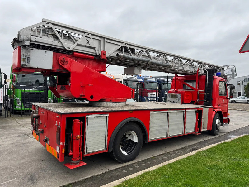 Scania P82 4X2 - FIRE TRUCK - 30M LIFT - Gaisrinė mašina: foto 4 Scania P82 4X2 - FIRE TRUCK - 30M LIFT - Gaisrinė mašina: foto 4