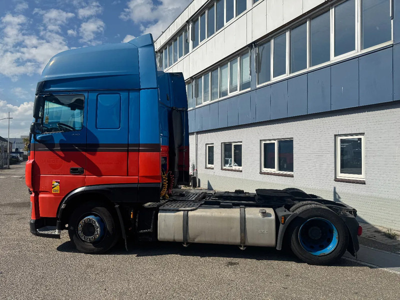 DAF XF 440 4X2 EURO 6 MEGA - Vilkikas: foto 4 DAF XF 440 4X2 EURO 6 MEGA - Vilkikas: foto 4