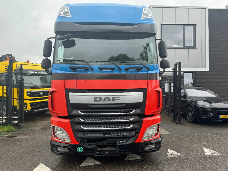 DAF XF 440 4X2 LOW DECK EURO 6 - Vilkikas: foto 2 DAF XF 440 4X2 LOW DECK EURO 6 - Vilkikas: foto 2