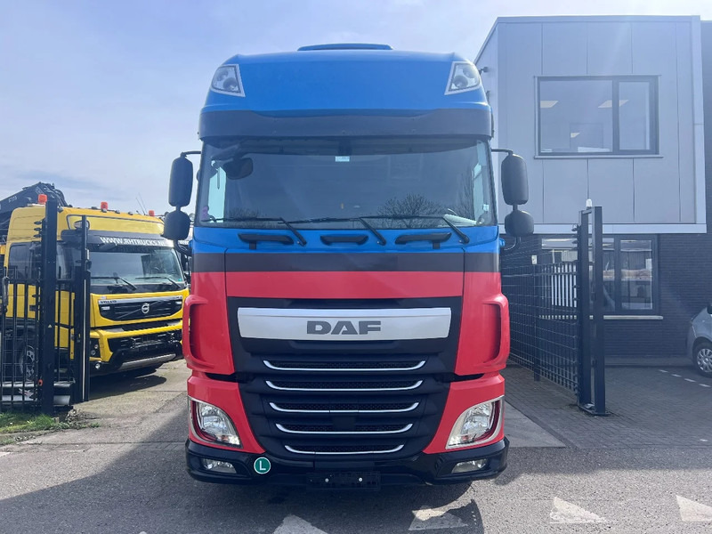 DAF XF 440 SSC 4X2 EURO 6 VOLUME - Vilkikas: foto 2 DAF XF 440 SSC 4X2 EURO 6 VOLUME - Vilkikas: foto 2