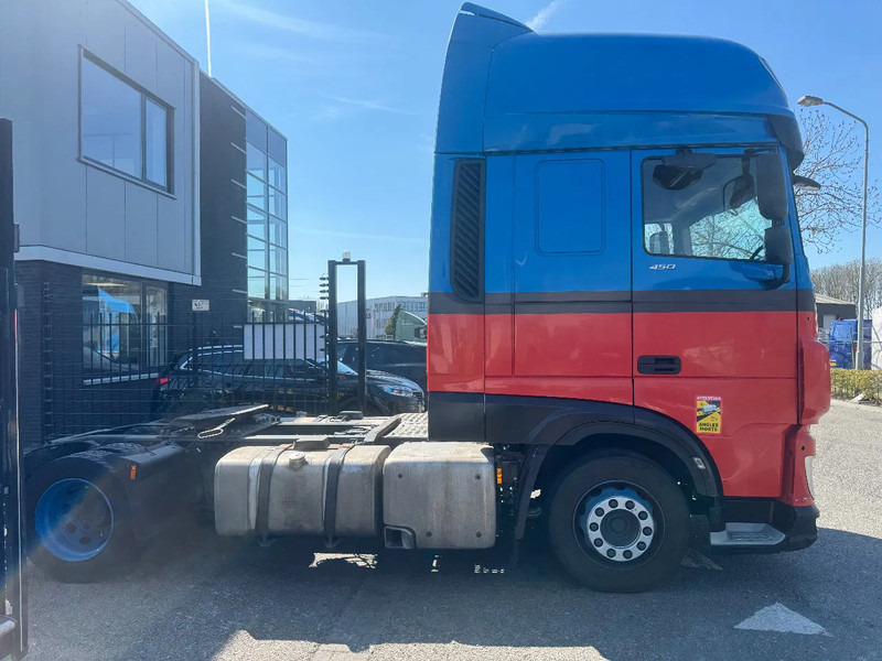 DAF XF 450 4X2 EURO 6 - Vilkikas: foto 4 DAF XF 450 4X2 EURO 6 - Vilkikas: foto 4