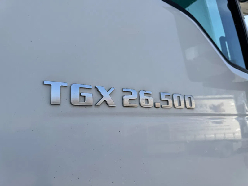Vilkikas MAN TGX 26.500 6X2 - EURO 6 + LIFTING AXLE: foto 17
