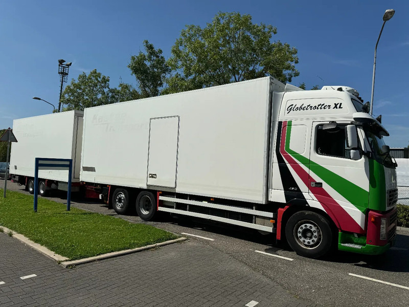 Volvo FH 12.420 6X2 - EURO 3 + HANGER NETAM-FRUEHAUF + THERMOKING + DHOLLANDIA LIFT - Refrižeratorius sunkvežimis: foto 1 Volvo FH 12.420 6X2 - EURO 3 + HANGER NETAM-FRUEHAUF + THERMOKING + DHOLLANDIA LIFT - Refrižeratorius sunkvežimis: foto 1