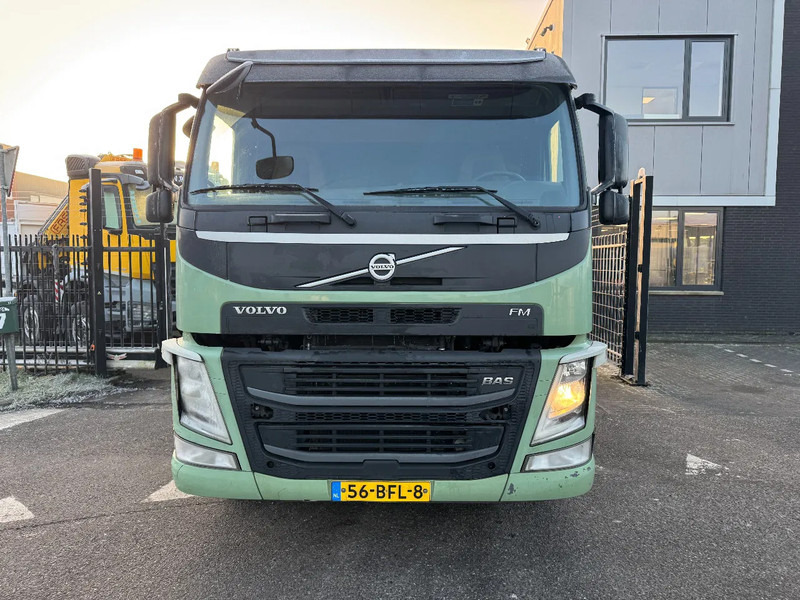 Volvo FM 330 6X2 DENNIS EAGLE ROS ROCA OLYMPUS 21W + WEIGHING SYSTEM - Šiukšliavežis: foto 2 Volvo FM 330 6X2 DENNIS EAGLE ROS ROCA OLYMPUS 21W + WEIGHING SYSTEM - Šiukšliavežis: foto 2