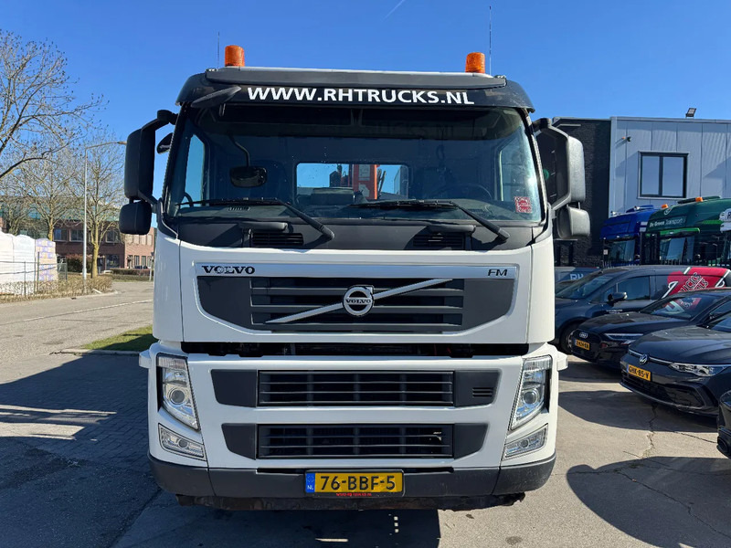 Savivartis sunkvežimis, Sunkvežimis su kranu Volvo FM 330 6X2 - EURO 5 + ATLAS 126.3E A2 + REMOTE + LIFT/STEERING AXLE: foto 9