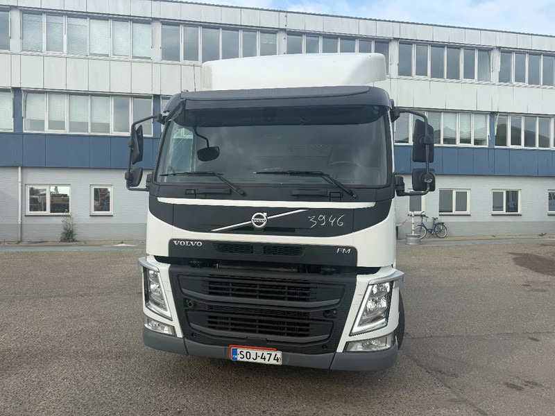 Volvo FM 330 FM 330 6X2 GESTUURD MET KM 235315 - Važiuoklės sunkvežimis: foto 3 Volvo FM 330 FM 330 6X2 GESTUURD MET KM 235315 - Važiuoklės sunkvežimis: foto 3