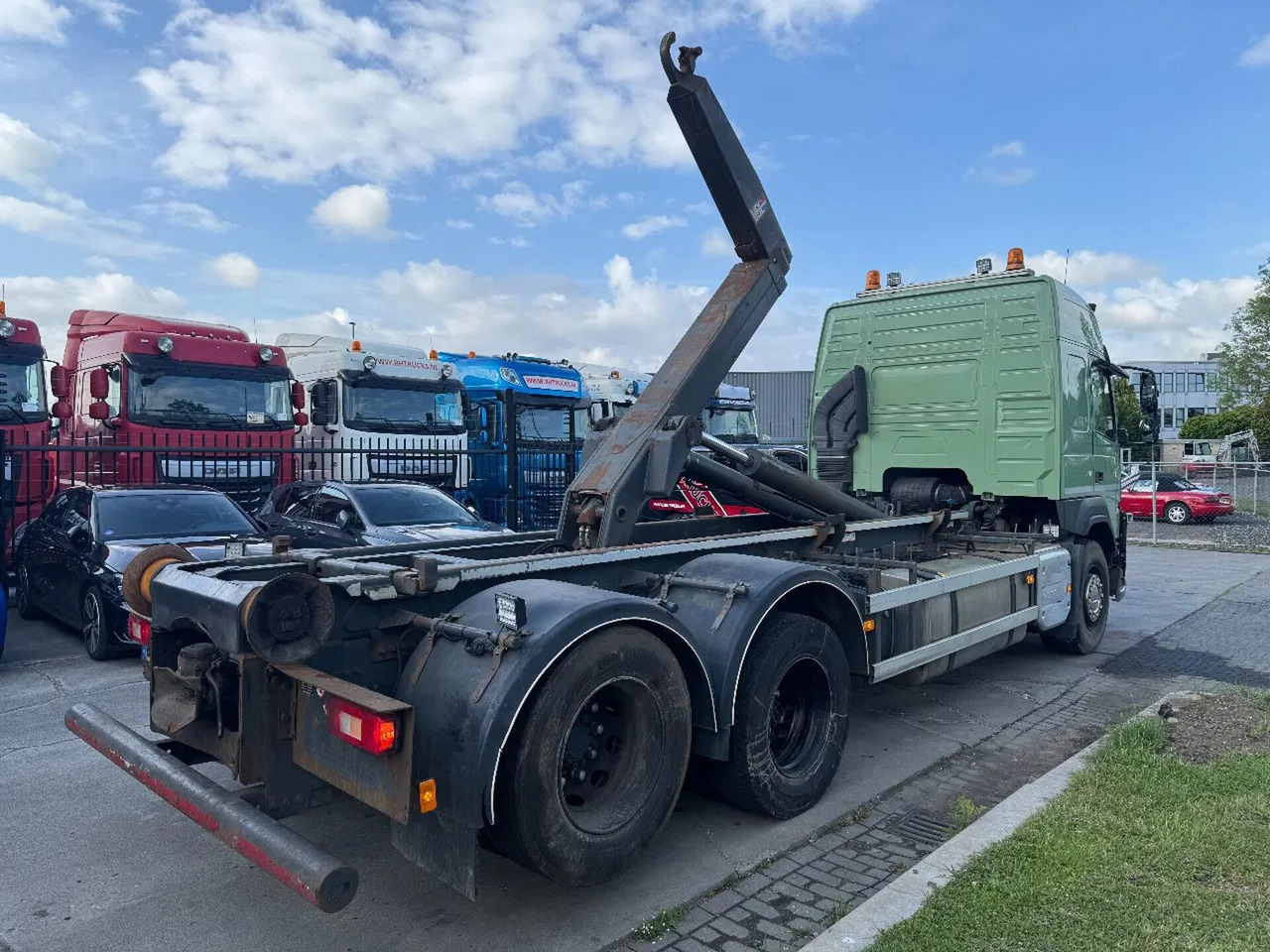 Volvo FM 410 6X2 EURO 6 VDL 21T HOOK - Hook-lift sunkvežimis: foto 4 Volvo FM 410 6X2 EURO 6 VDL 21T HOOK - Hook-lift sunkvežimis: foto 4