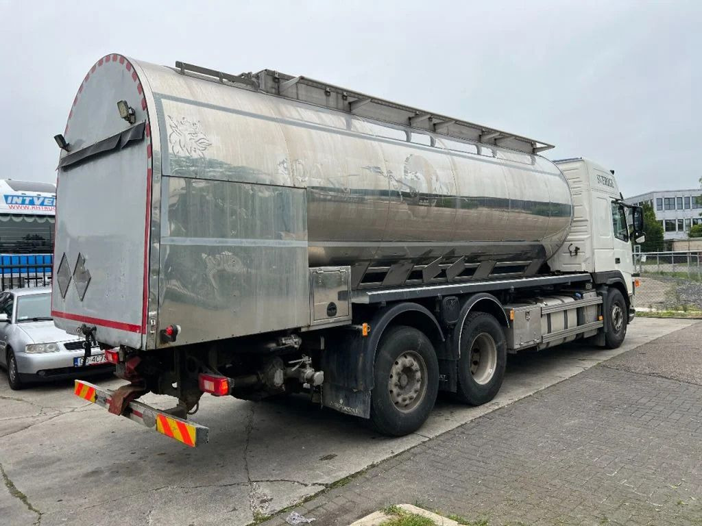 Volvo FM 440 6X2 + CHEMIE TANK - 15.000 L - 4 COMP. / - Autocisterna: foto 4 Volvo FM 440 6X2 + CHEMIE TANK - 15.000 L - 4 COMP. / - Autocisterna: foto 4