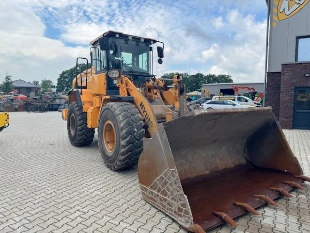 HYUNDAI HL 955A - Ratinis krautuvas: foto 3 HYUNDAI HL 955A - Ratinis krautuvas: foto 3