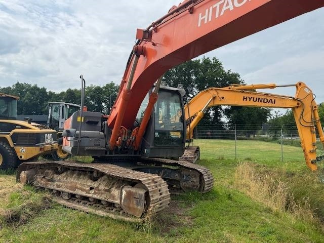 Hitachi ZX 210 LC - Vikšrinis ekskavatorius: foto 3 Hitachi ZX 210 LC - Vikšrinis ekskavatorius: foto 3