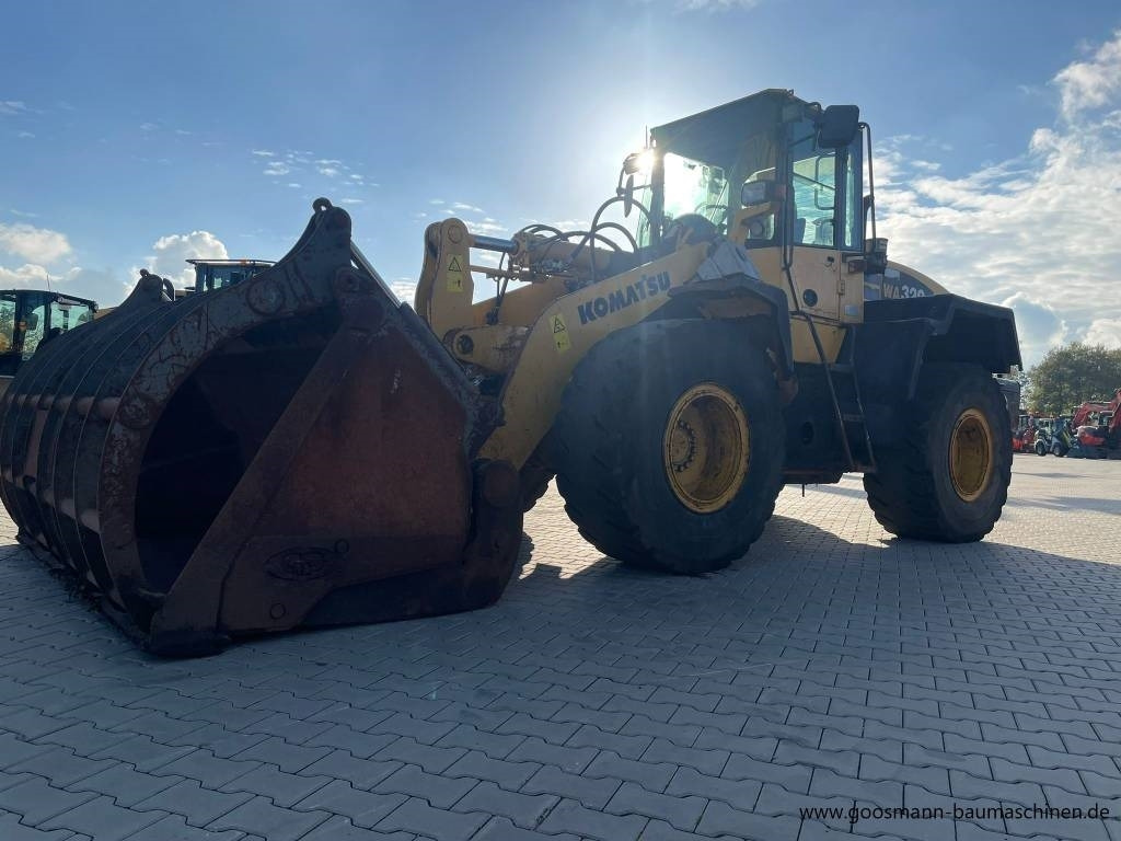 KOMATSU WA320-5 - Ratinis krautuvas: foto 3 KOMATSU WA320-5 - Ratinis krautuvas: foto 3