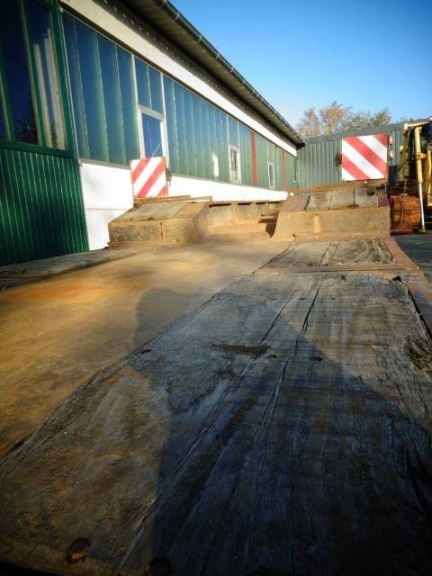 LANGENDORF SATAH 40/45 - Žemo profilio platforma puspriekabė: foto 4 LANGENDORF SATAH 40/45 - Žemo profilio platforma puspriekabė: foto 4