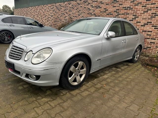 Mercedes-Benz E 280 CDI 4Matic - Lengvasis automobilis: foto 3 Mercedes-Benz E 280 CDI 4Matic - Lengvasis automobilis: foto 3