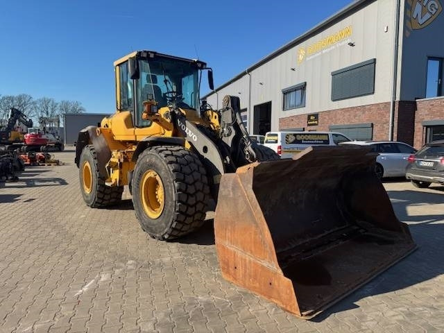 Volvo L 90 F - Ratinis krautuvas: foto 1 Volvo L 90 F - Ratinis krautuvas: foto 1