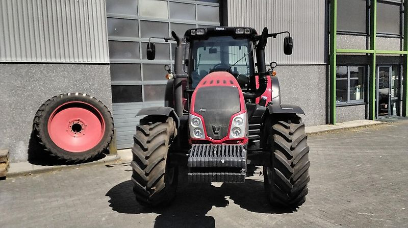 Valtra T153 Versu - Traktorius: foto 2 Valtra T153 Versu - Traktorius: foto 2