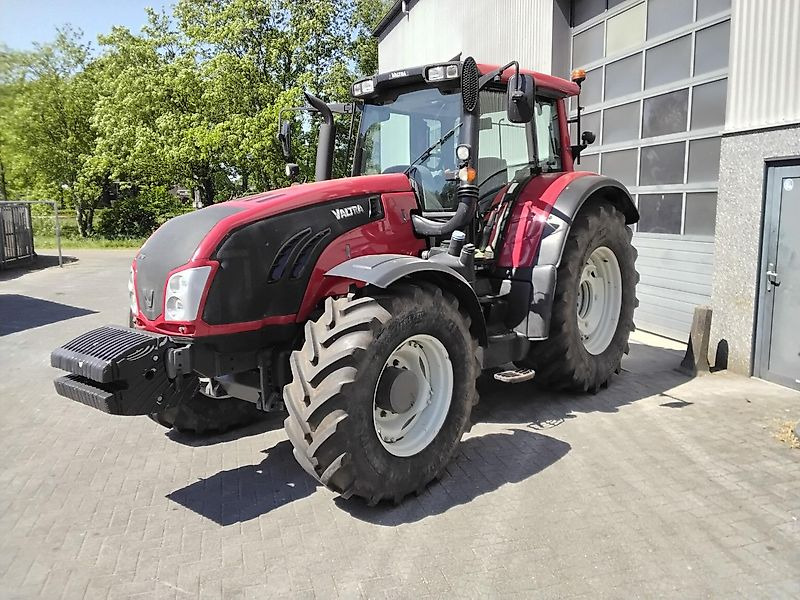 Traktorius Valtra T153 Versu: foto 15 Traktorius Valtra T153 Versu: foto 15