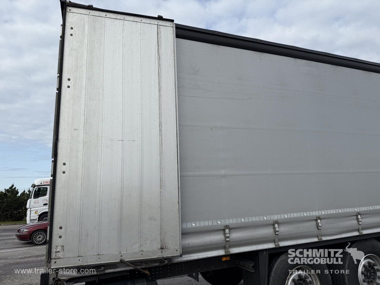 SCHMITZ Curtainsider Standard - Tentinė puspriekabė: foto 3 SCHMITZ Curtainsider Standard - Tentinė puspriekabė: foto 3