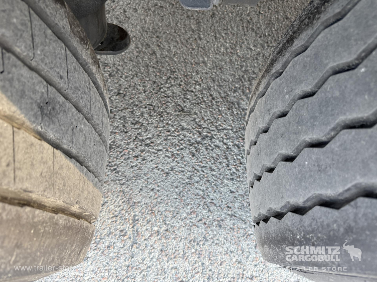 SCHMITZ Curtainsider Standard - Tentinė puspriekabė: foto 5 SCHMITZ Curtainsider Standard - Tentinė puspriekabė: foto 5