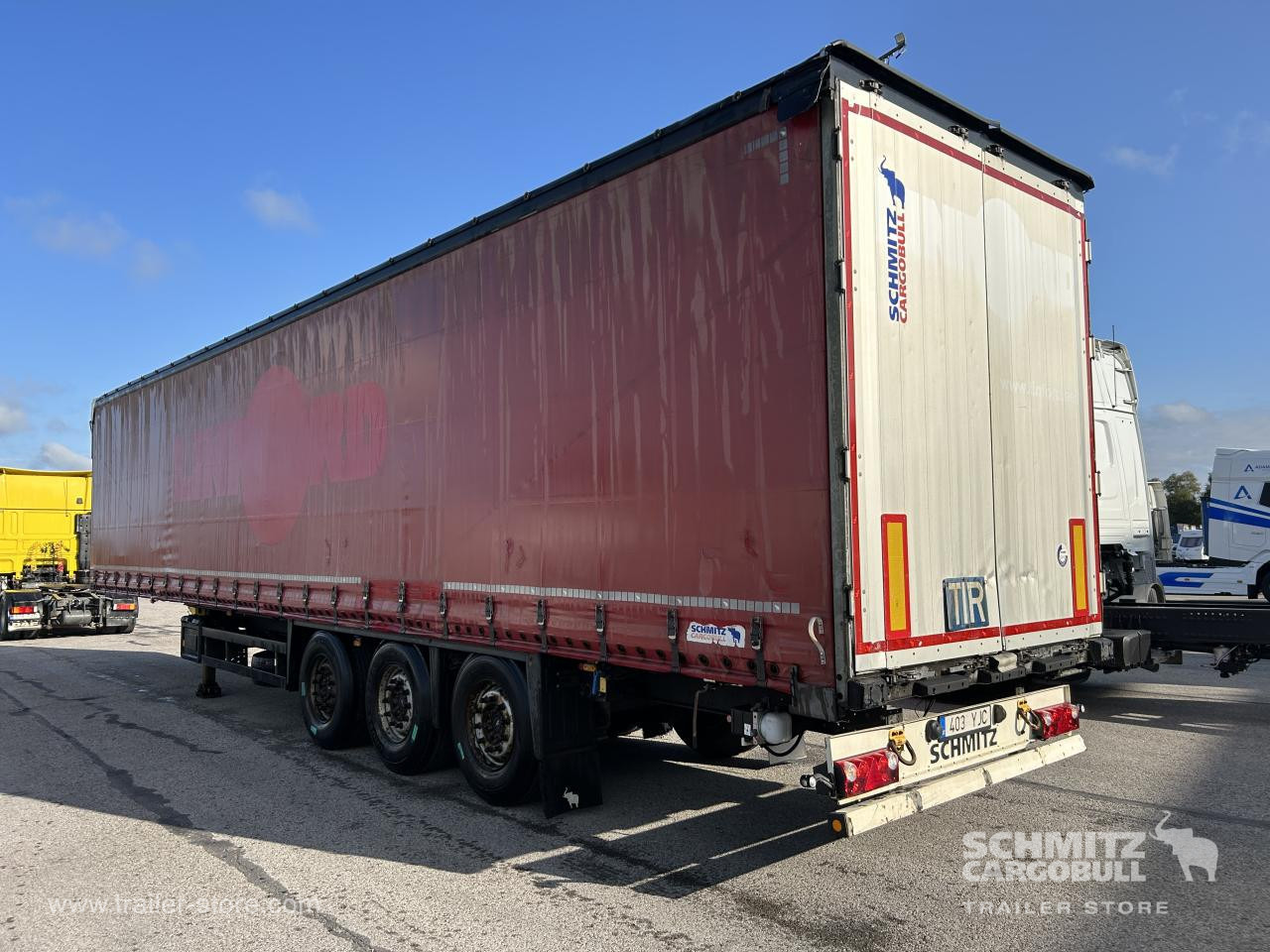 SCHMITZ Curtainsider Standard - Tentinė puspriekabė: foto 1 SCHMITZ Curtainsider Standard - Tentinė puspriekabė: foto 1