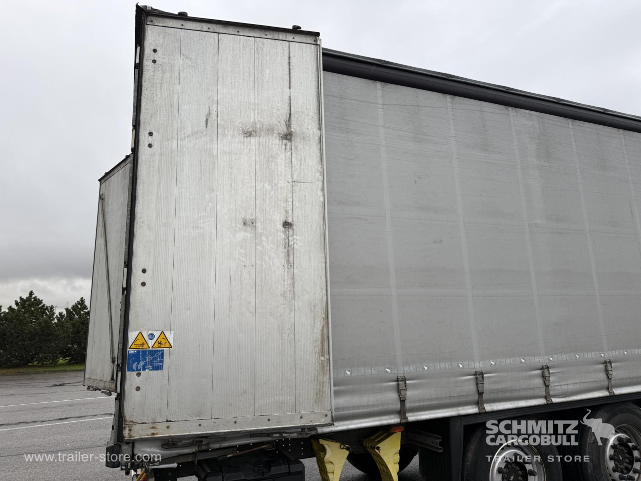 SCHMITZ Curtainsider Standard - Tentinė puspriekabė: foto 2 SCHMITZ Curtainsider Standard - Tentinė puspriekabė: foto 2