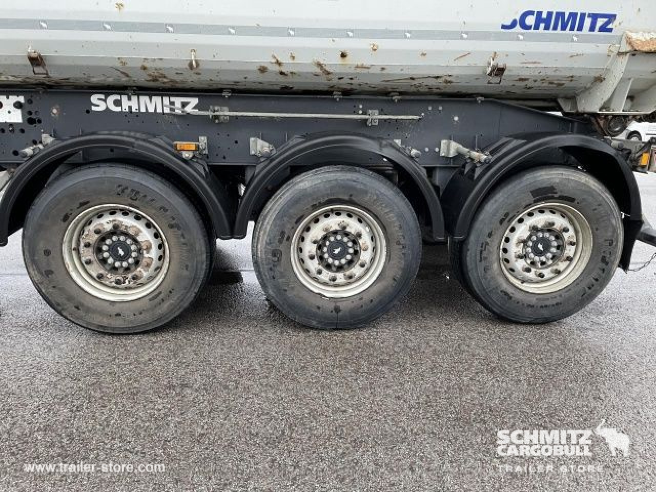 SCHMITZ Tipper Steel half pipe body 24m³ - Savivartis puspriekabė: foto 3 SCHMITZ Tipper Steel half pipe body 24m³ - Savivartis puspriekabė: foto 3