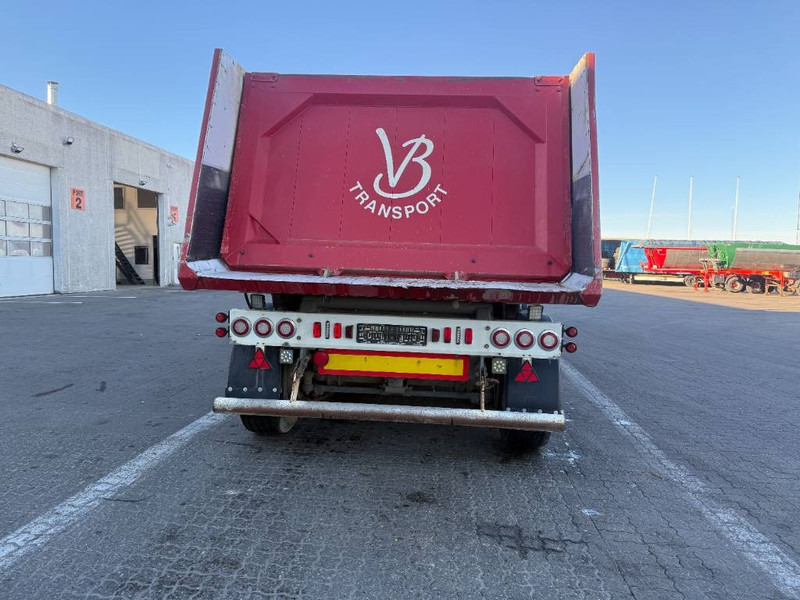 KEL-BERG Tipper / Kipper / Tiptrailer - Savivartis puspriekabė: foto 4 KEL-BERG Tipper / Kipper / Tiptrailer - Savivartis puspriekabė: foto 4