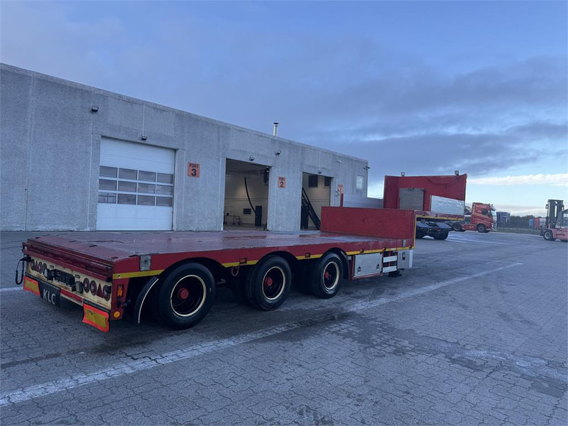 KLC Trailer Udtrækkelig - Žemo profilio platforma puspriekabė: foto 4 KLC Trailer Udtrækkelig - Žemo profilio platforma puspriekabė: foto 4
