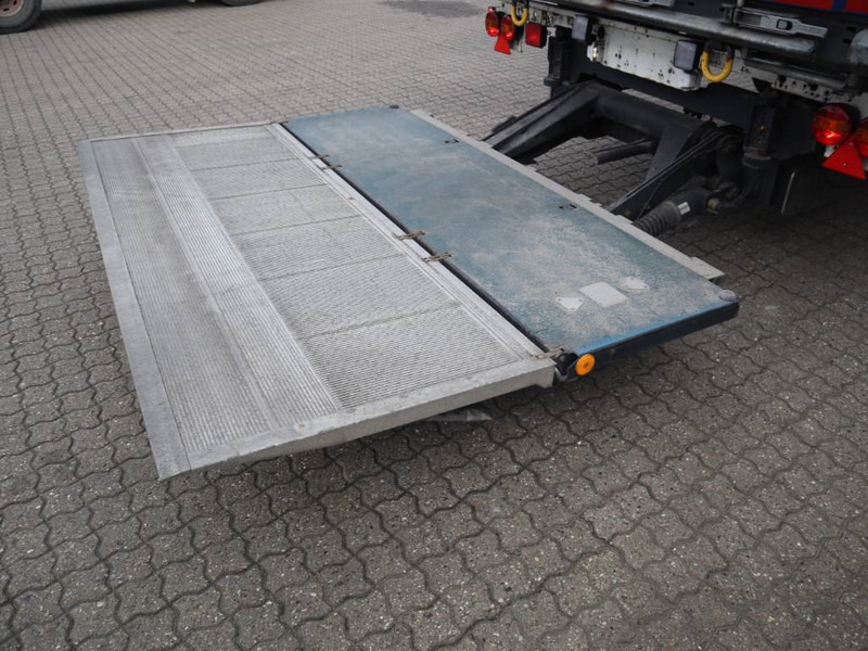 Krone 3 axle curtainside trailer - Tentinė puspriekabė: foto 3 Krone 3 axle curtainside trailer - Tentinė puspriekabė: foto 3