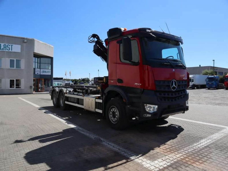 Mercedes-Benz Arocs 2643 euro 6 - Sunkvežimis - kabelių sistema: foto 3 Mercedes-Benz Arocs 2643 euro 6 - Sunkvežimis - kabelių sistema: foto 3