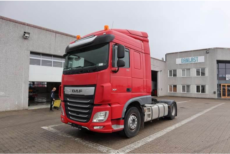 DAF XF 480 FT Tractor/Sattelzugmaschine/Trækker - Vilkikas: foto 1 DAF XF 480 FT Tractor/Sattelzugmaschine/Trækker - Vilkikas: foto 1